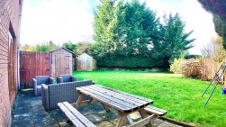 Cwrt Hendre, Fairview, NP12