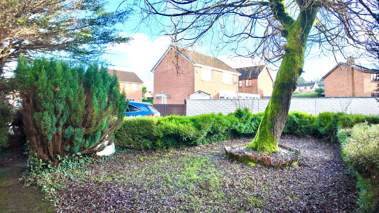 Cwrt Hendre, Fairview, NP12