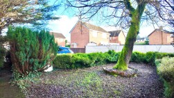 Cwrt Hendre, Fairview, NP12