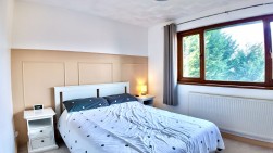 Cwrt Hendre, Fairview, NP12