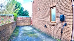 Cwrt Hendre, Fairview, NP12