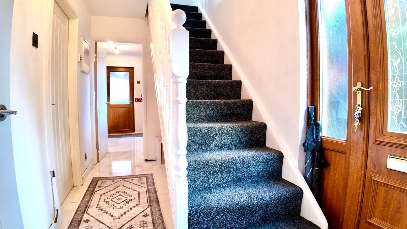 Cwrt Hendre, Fairview, NP12