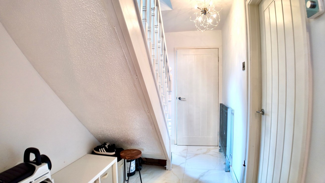 Cwrt Hendre, Fairview, NP12