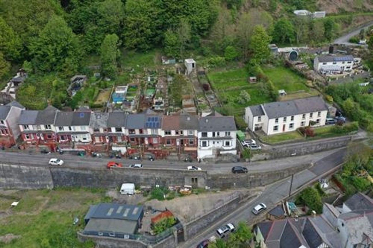 Brynawel Terrace, Aberbeeg, NP13