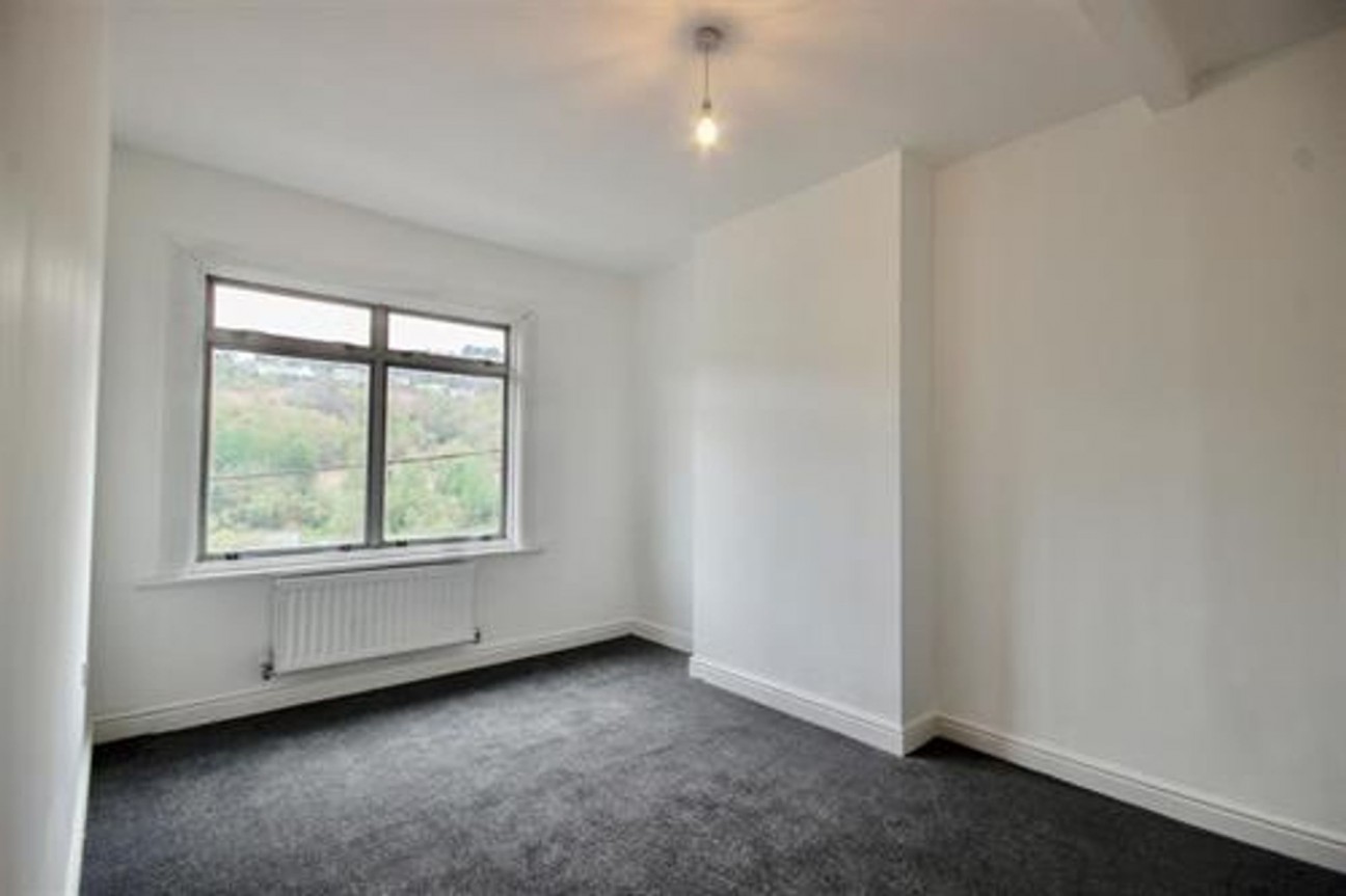 Brynawel Terrace, Aberbeeg, NP13