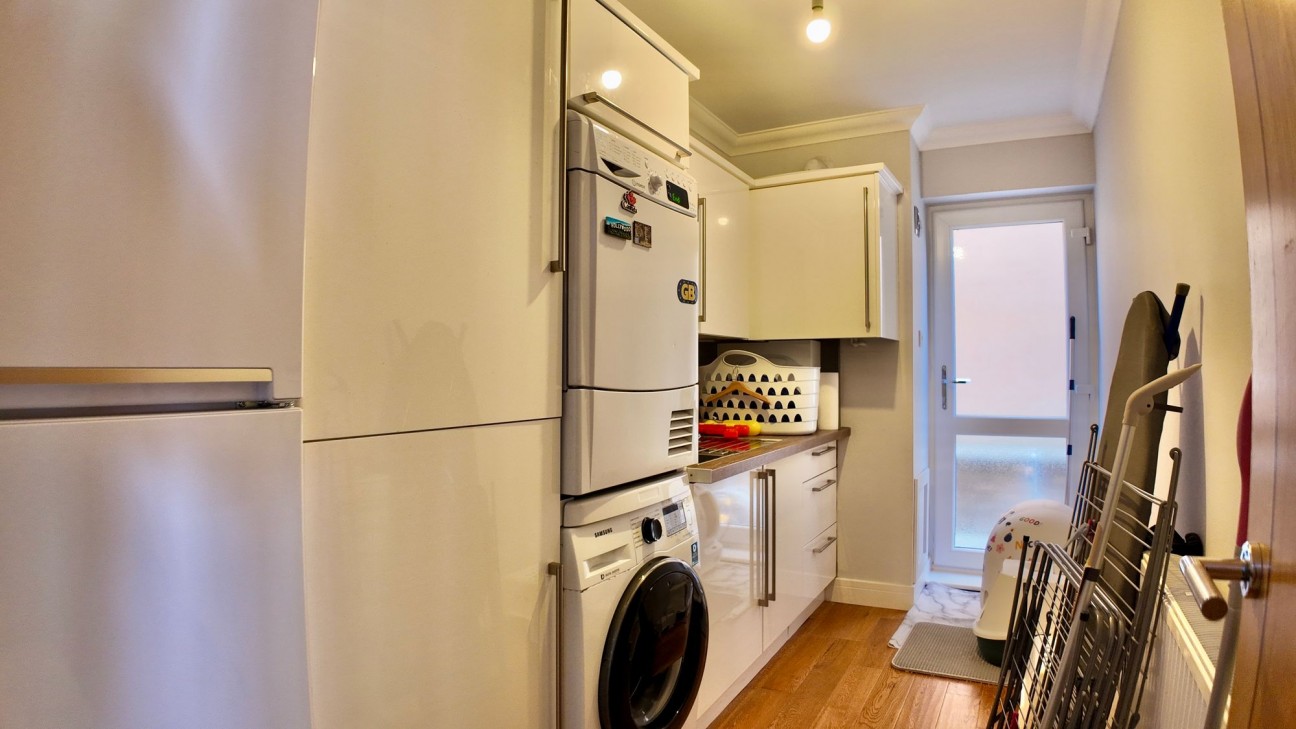 Plynlimon Avenue, Crumlin, NP11