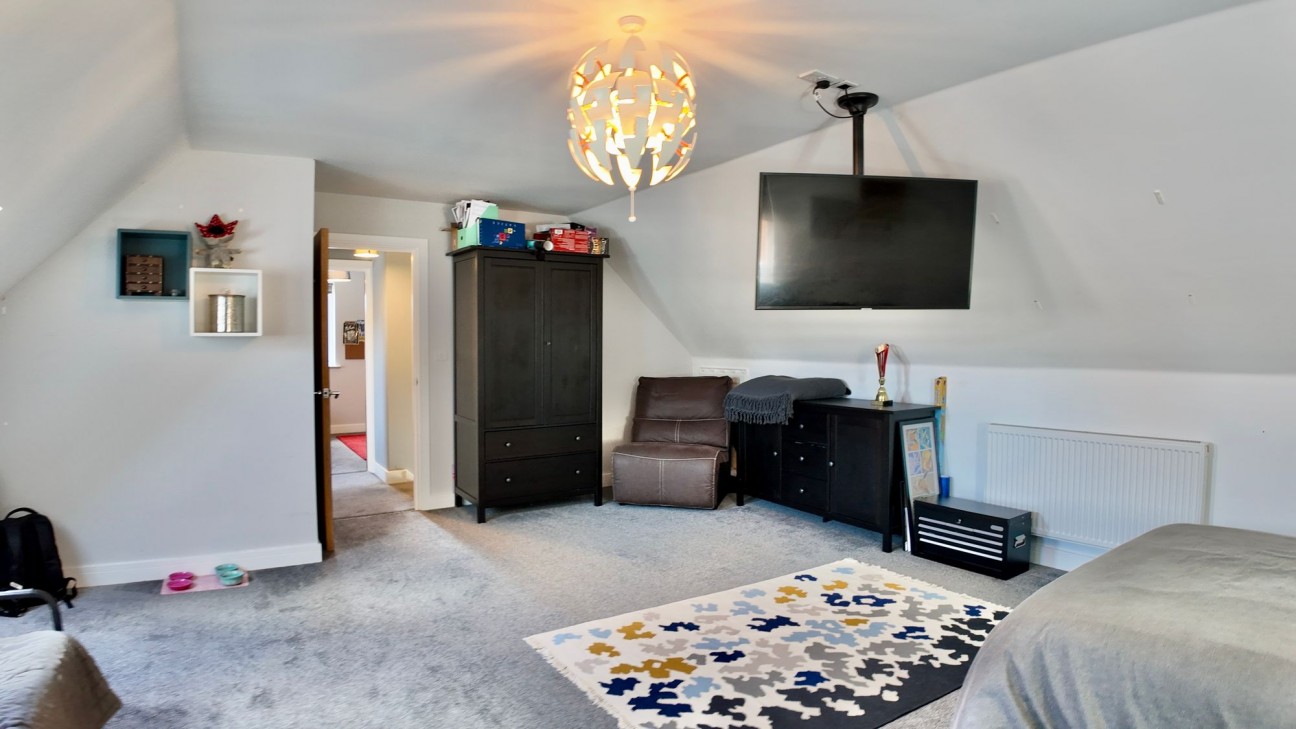 Plynlimon Avenue, Crumlin, NP11