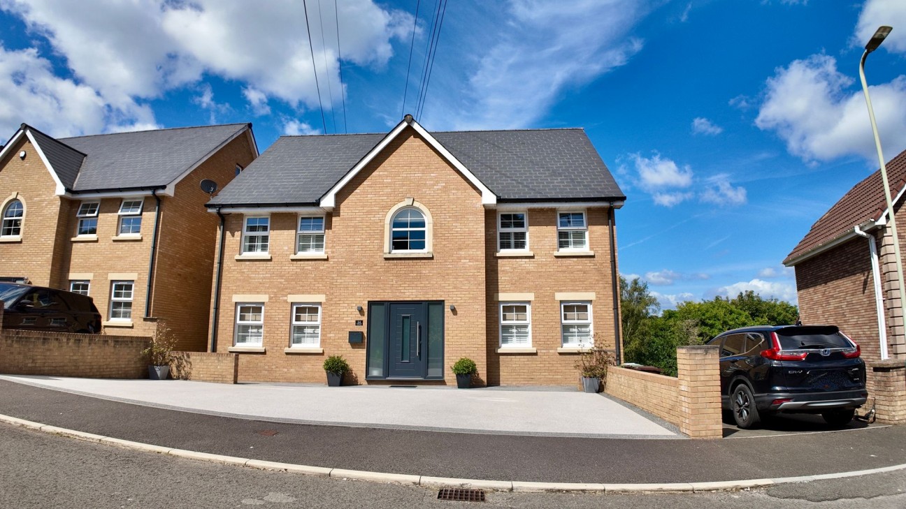Plynlimon Avenue, Crumlin, NP11