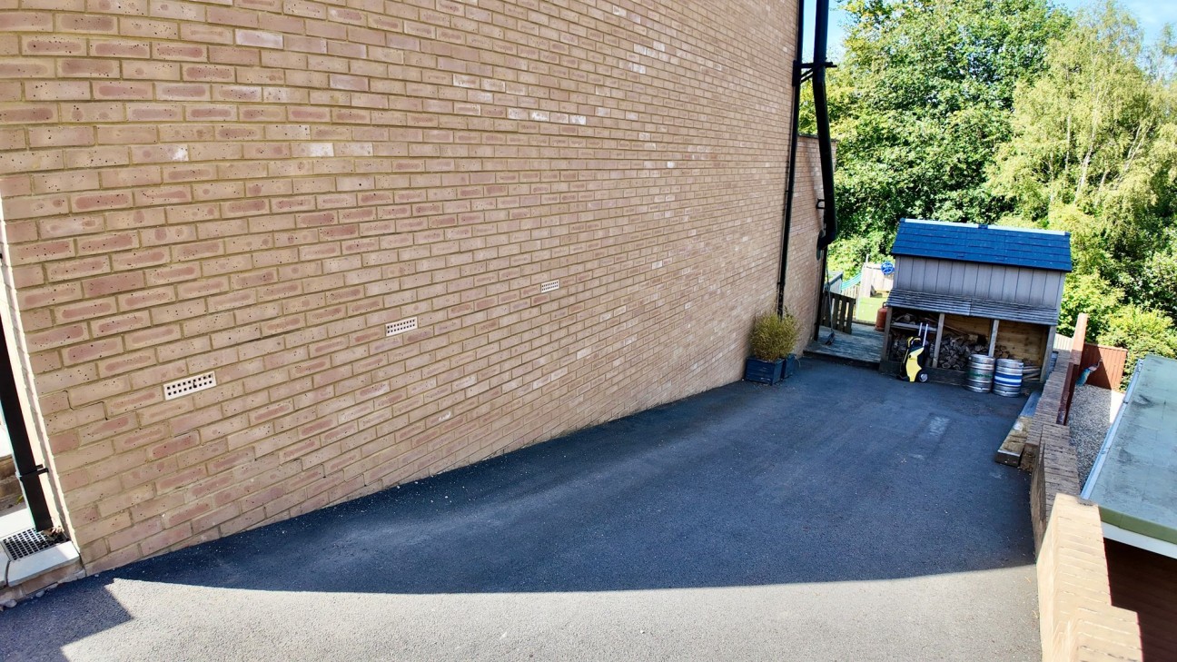 Plynlimon Avenue, Crumlin, NP11