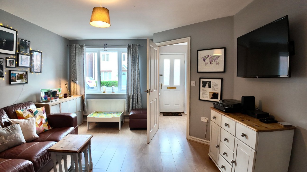 Edmundsbury Road, Duffryn, NP10