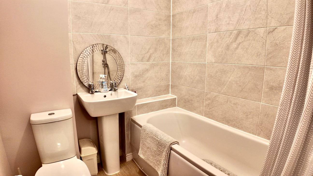 Edmundsbury Road, Duffryn, NP10