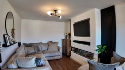 Cae'r Garreg, Oakdale, NP12