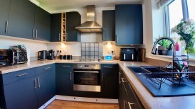 Cae'r Garreg, Oakdale, NP12