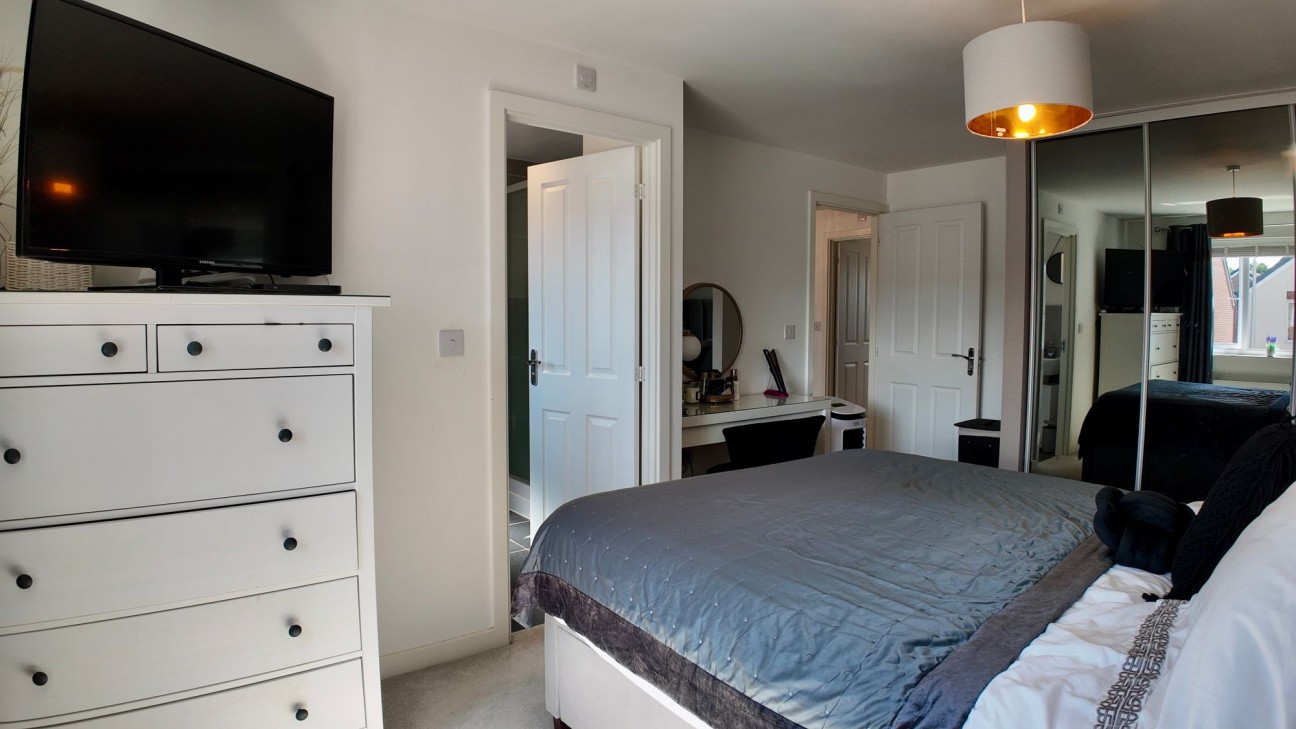 Cae'r Garreg, Oakdale, NP12