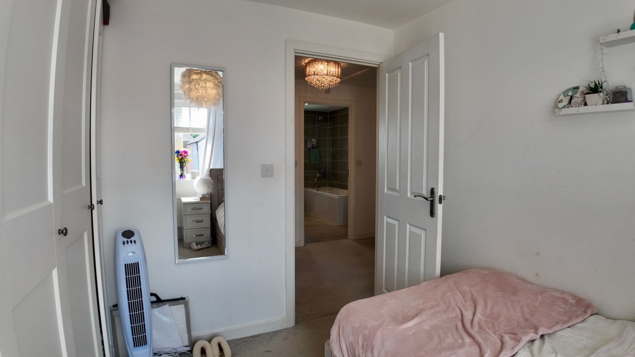 Cae'r Garreg, Oakdale, NP12