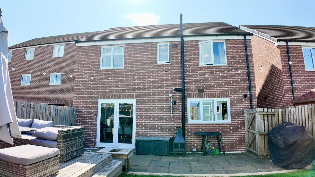 Cae'r Garreg, Oakdale, NP12
