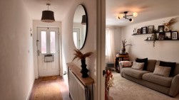 Cae'r Garreg, Oakdale, NP12
