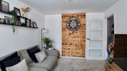 Cae'r Garreg, Oakdale, NP12