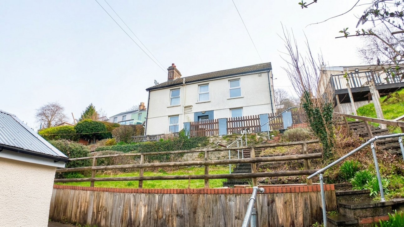 Woodfieldside, Blackwood, NP12