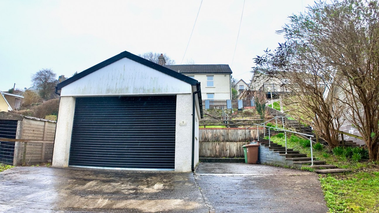 Woodfieldside, Blackwood, NP12