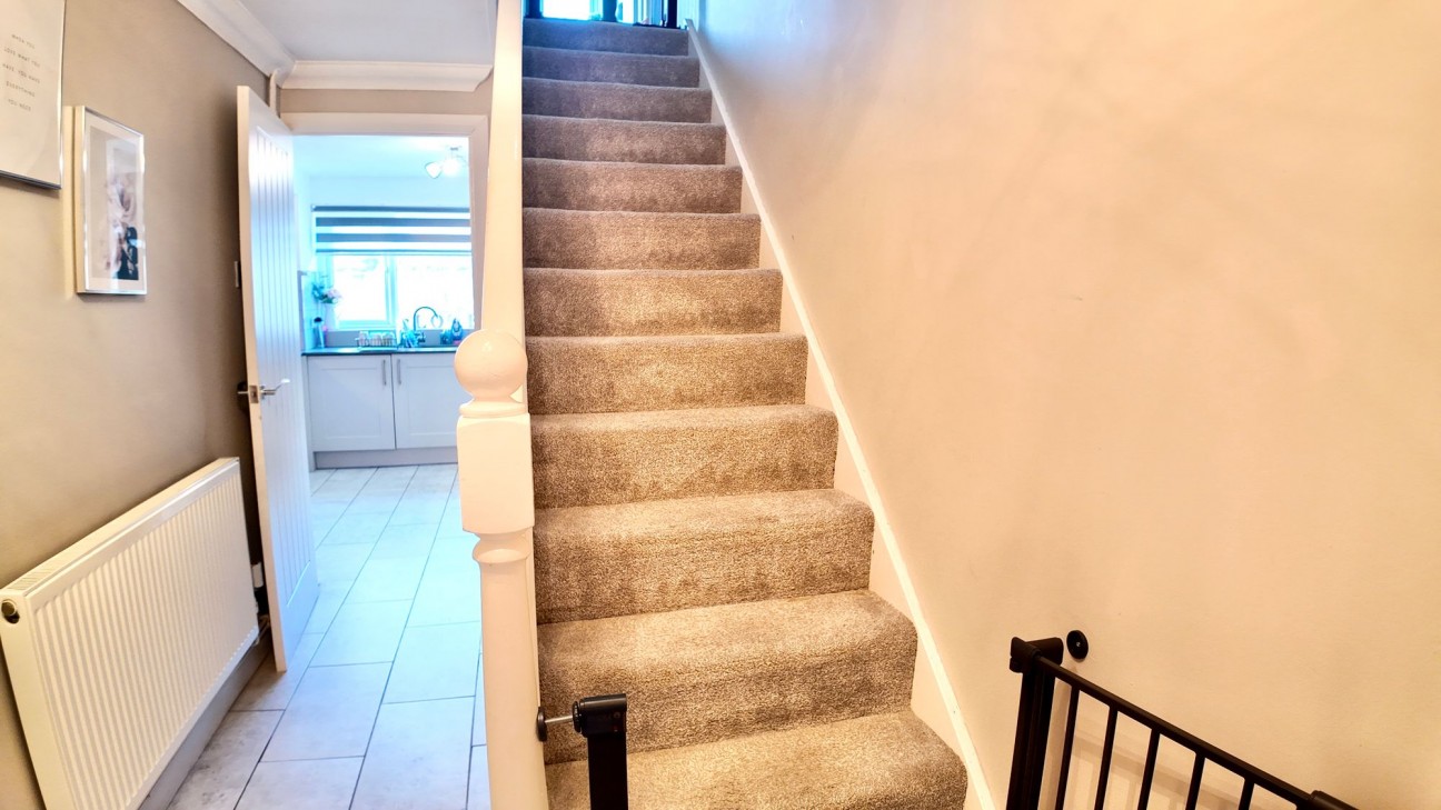 Commercial Road, Ynysddu, NP11