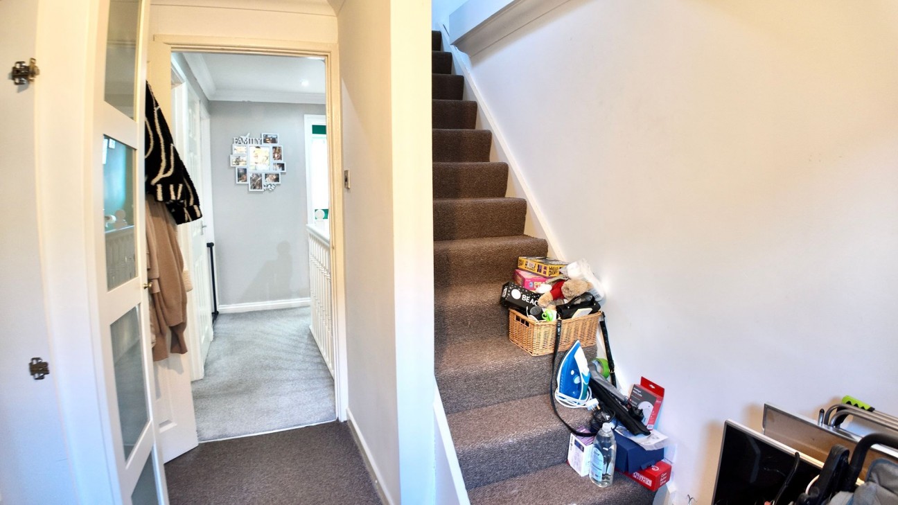 Commercial Road, Ynysddu, NP11