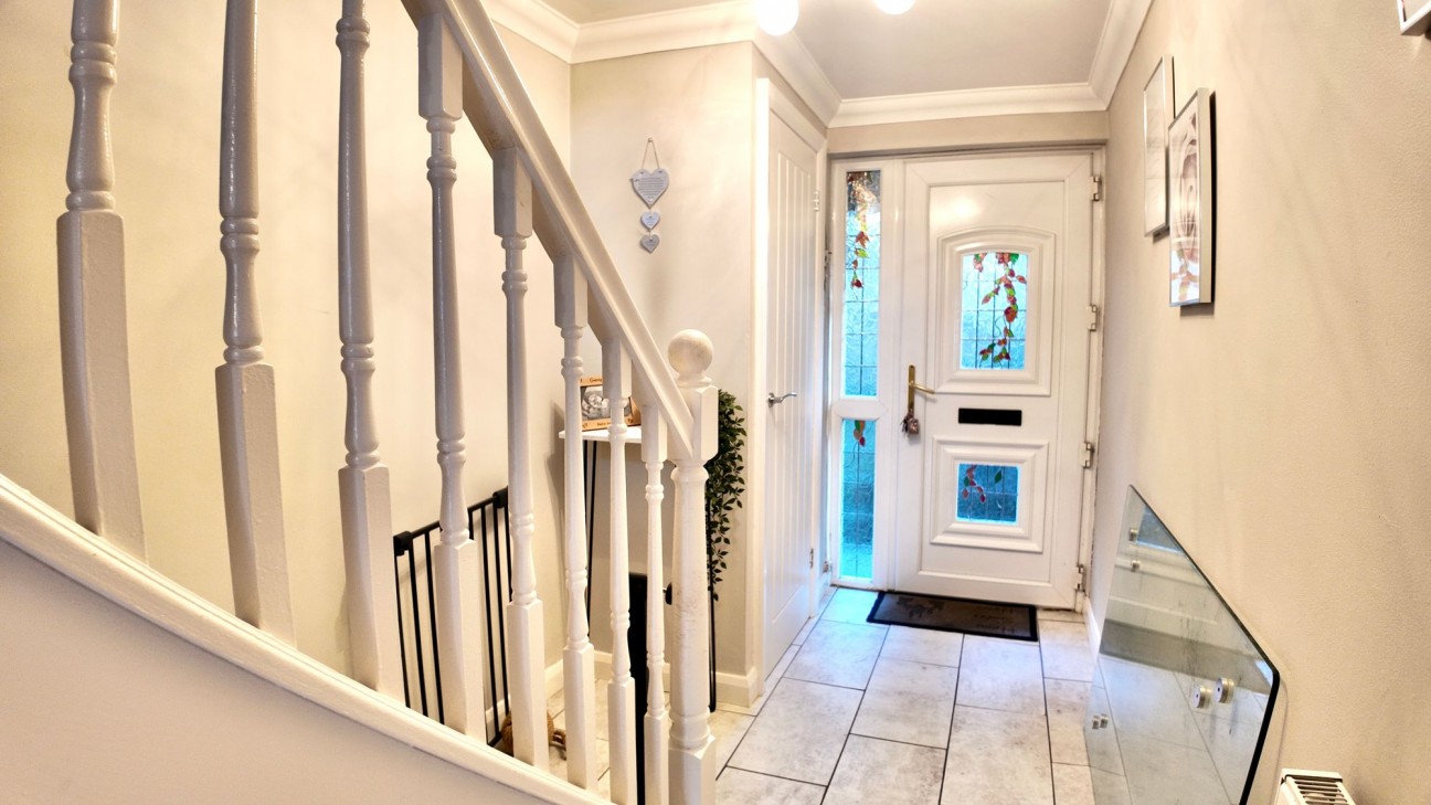 Commercial Road, Ynysddu, NP11