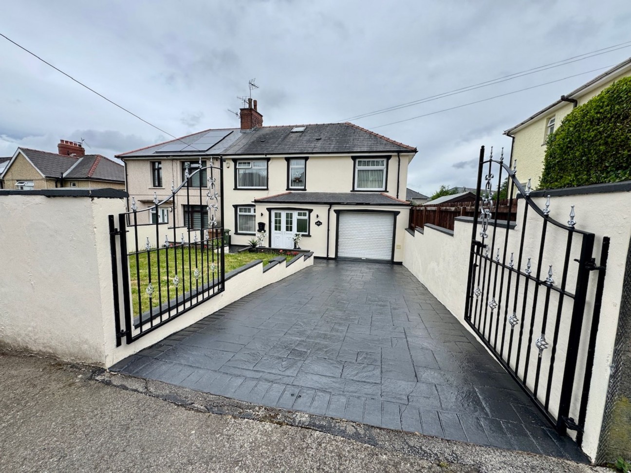 Heolddu Crescent, Bargoed, CF81
