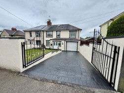 Heolddu Crescent, Bargoed, CF81