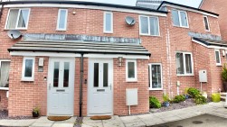 Cae'r Hen Dy, Oakdale, NP12