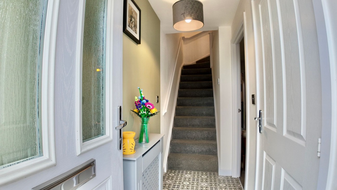 Cae'r Hen Dy, Oakdale, NP12