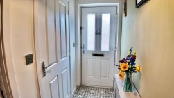 Cae'r Hen Dy, Oakdale, NP12