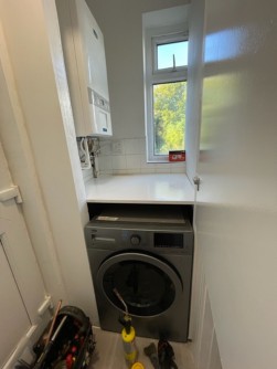 Broadway, Cardiff, CF24