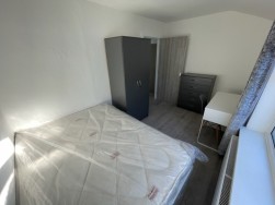 Broadway, Cardiff, CF24