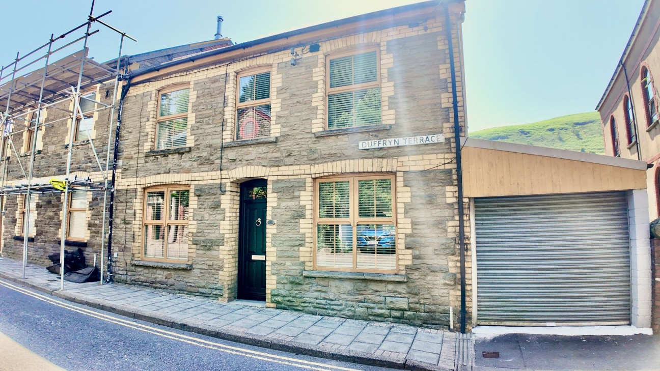 Duffryn Terrace, Elliots Town, NP24