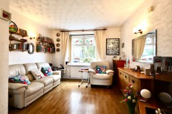 Gordon Road, Blackwood, NP12