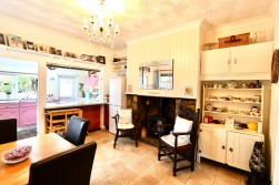 Gordon Road, Blackwood, NP12