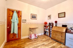 Gordon Road, Blackwood, NP12