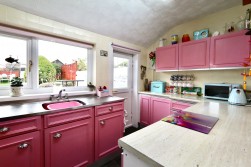 Gordon Road, Blackwood, NP12