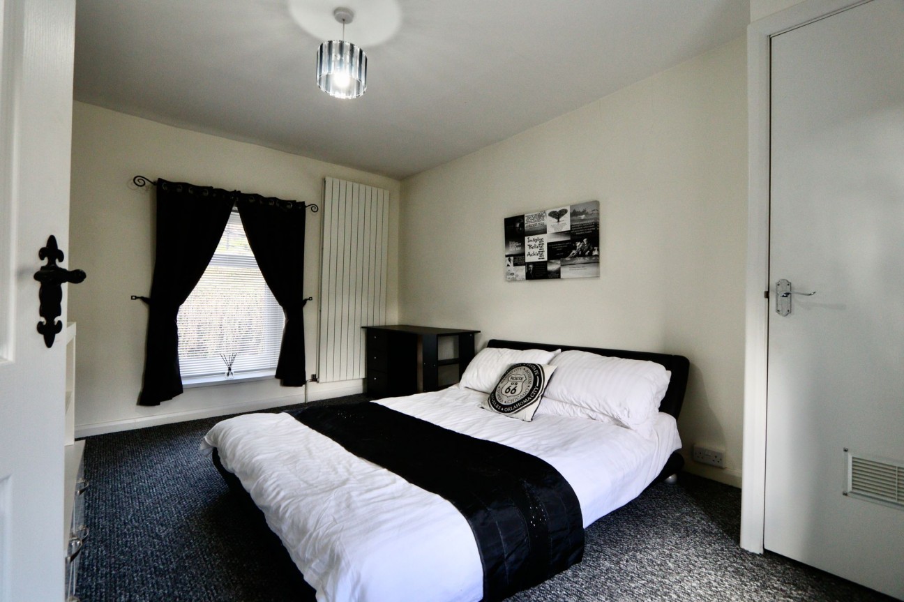 Sunnybank, Tirphil, NP24