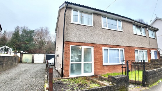 Ffaldcaiach, Trelewis, CF46