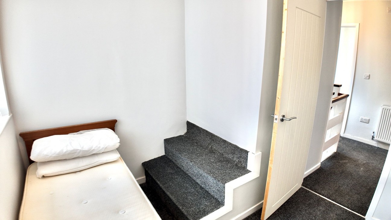 Ffaldcaiach, Trelewis, CF46