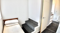 Ffaldcaiach, Trelewis, CF46