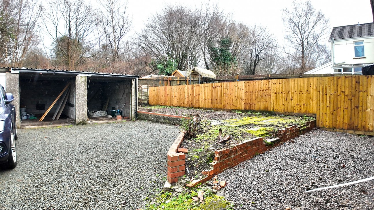 Ffaldcaiach, Trelewis, CF46