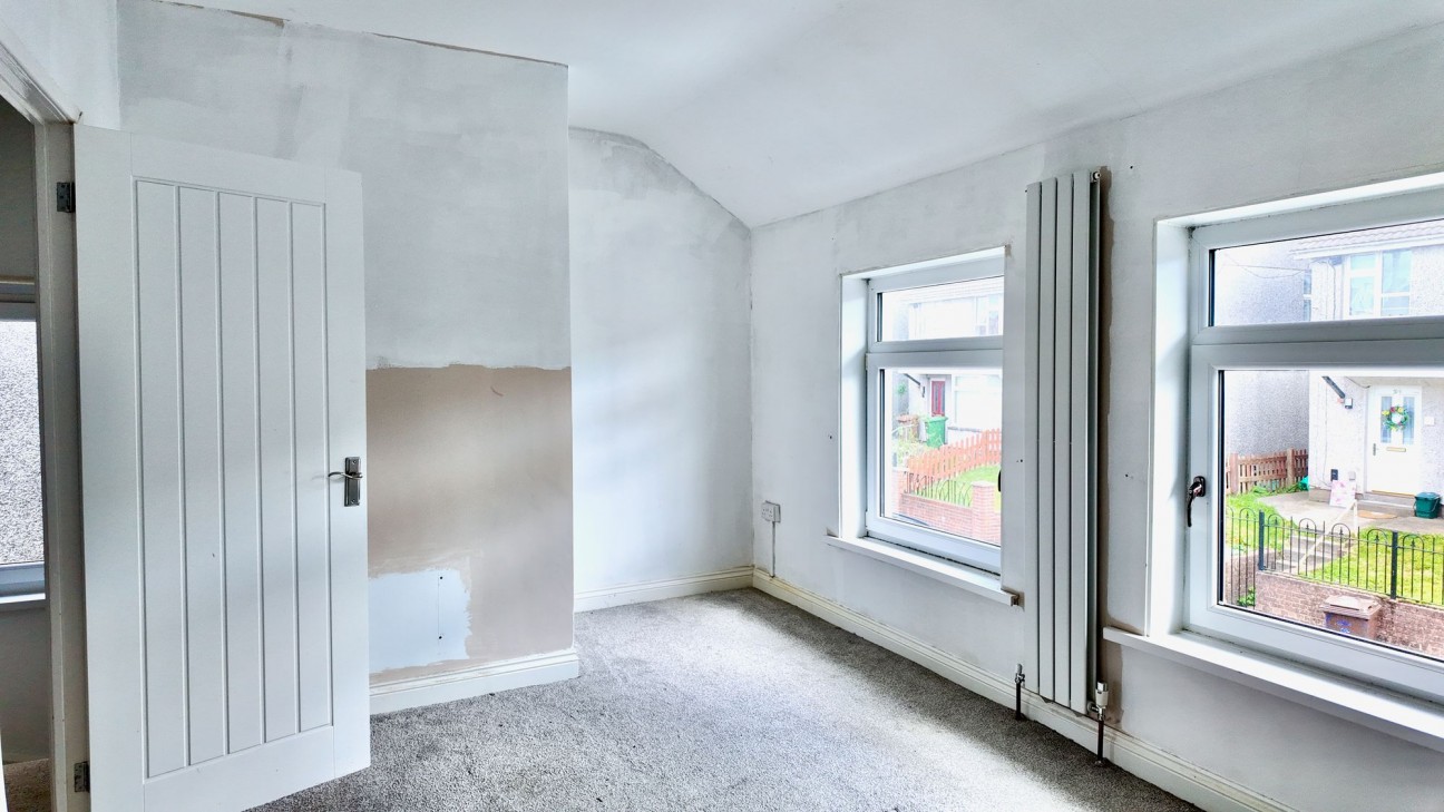 Pencoed Avenue, Cefn Fforest, NP12