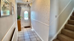 Maes-Y-Garn Road, Oakdale, NP12