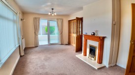 Hawthorn Drive, Pontllanfraith, NP12