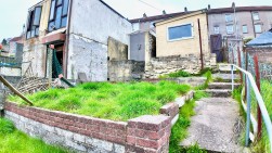 Queens Road, Elliots Town, NP24