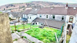 Queens Road, Elliots Town, NP24