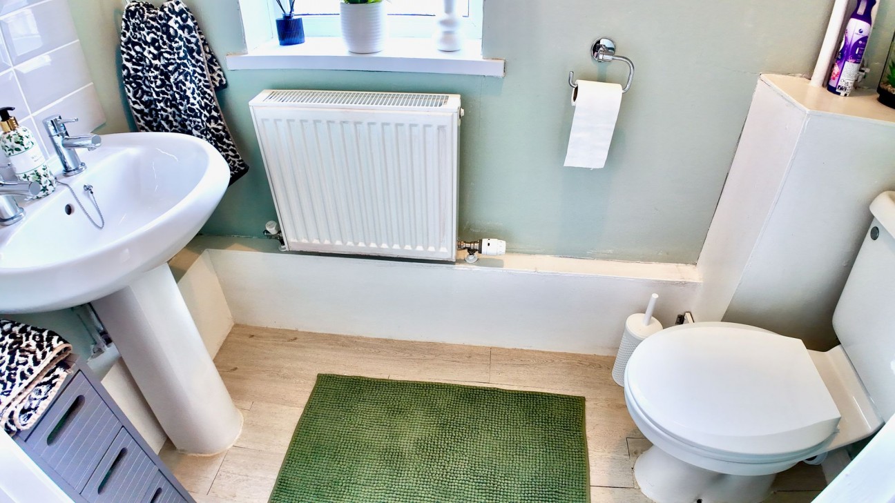 High Street, Newbridge, NP11